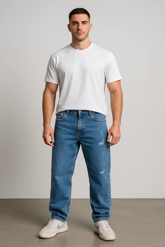 تیشرت سفید ساده مردانه از جنس پنبه خالص، سبک و راحت، مناسب استفاده روزمره