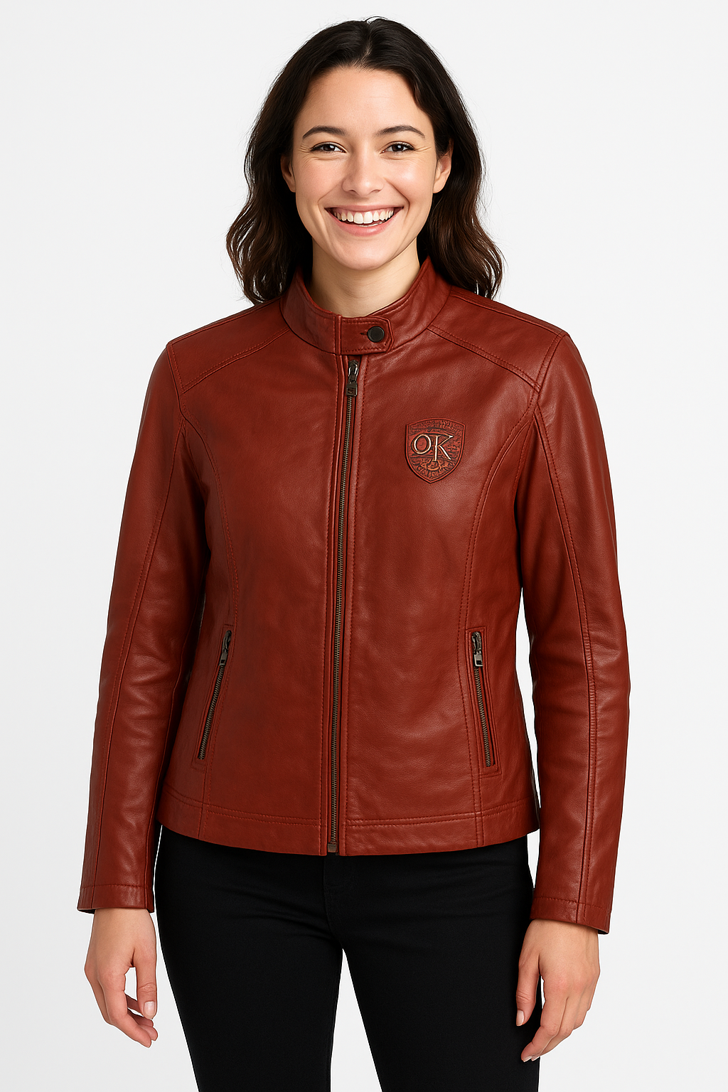 کت چرمی زنانه مشکی با دوخت حرفه‌ای و طراحی مدرن – مناسب استایل پاییزی و زمستانی