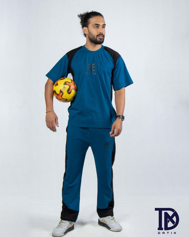 ست تیشرت و شلوارک مردانه کد 441 با جنس پنبه درجه یک و شلوارک دورس دو نخ، قواره آزاد و سایزبندی L تا 3XL